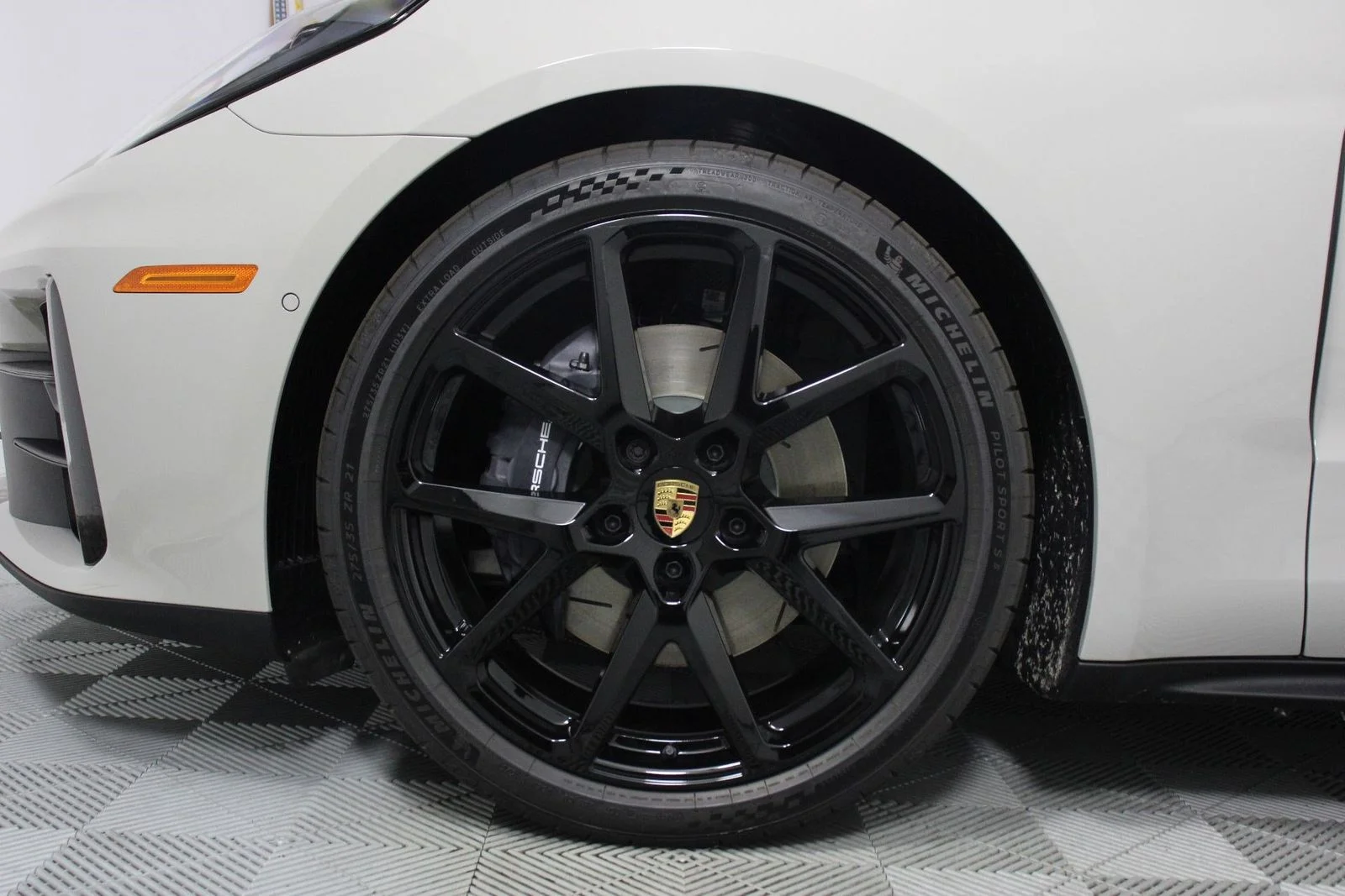 New 2026 Chalk Porsche RWD image 17