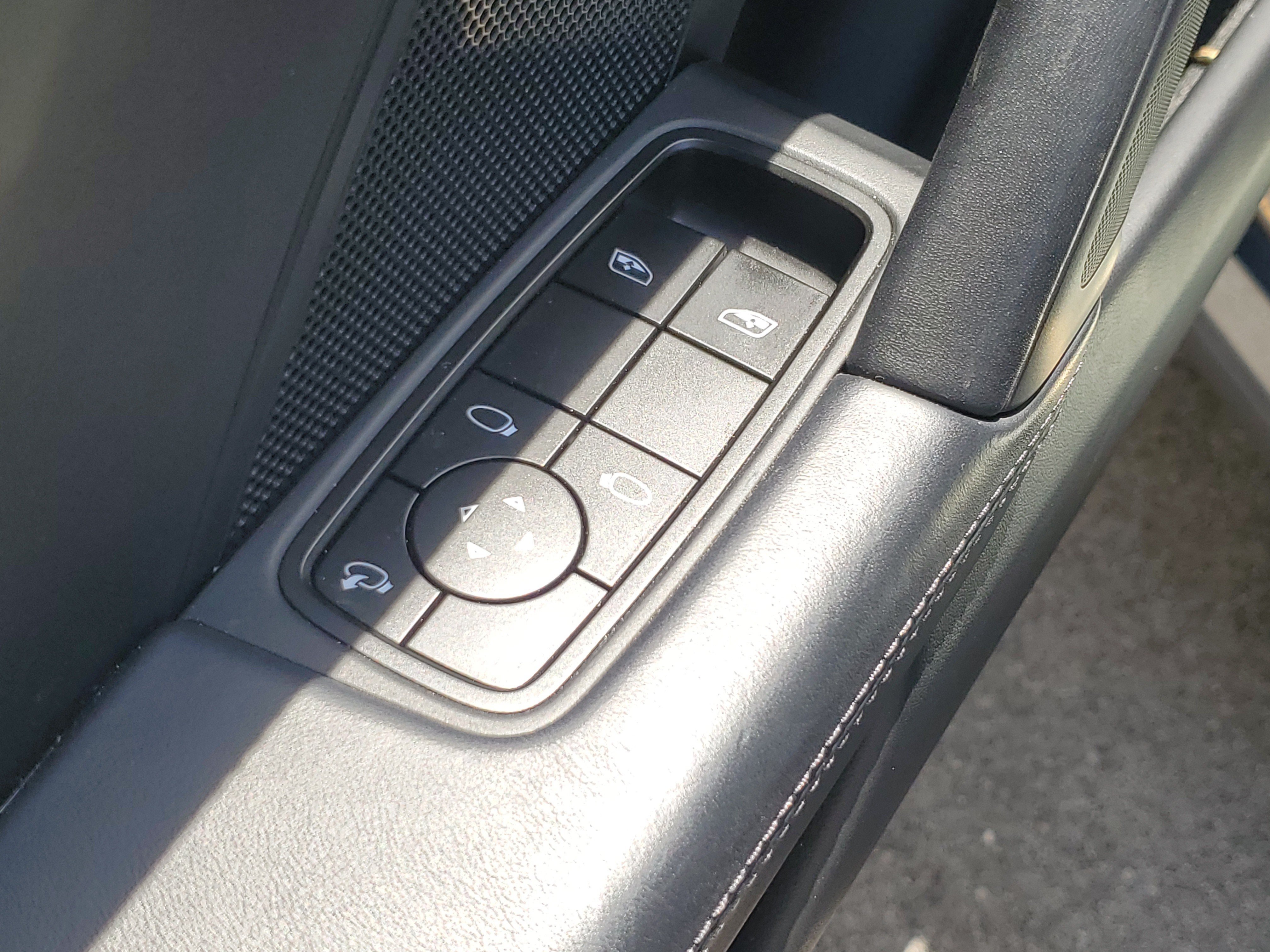 Used 2025 Arctic Grey Porsche Carrera image 19