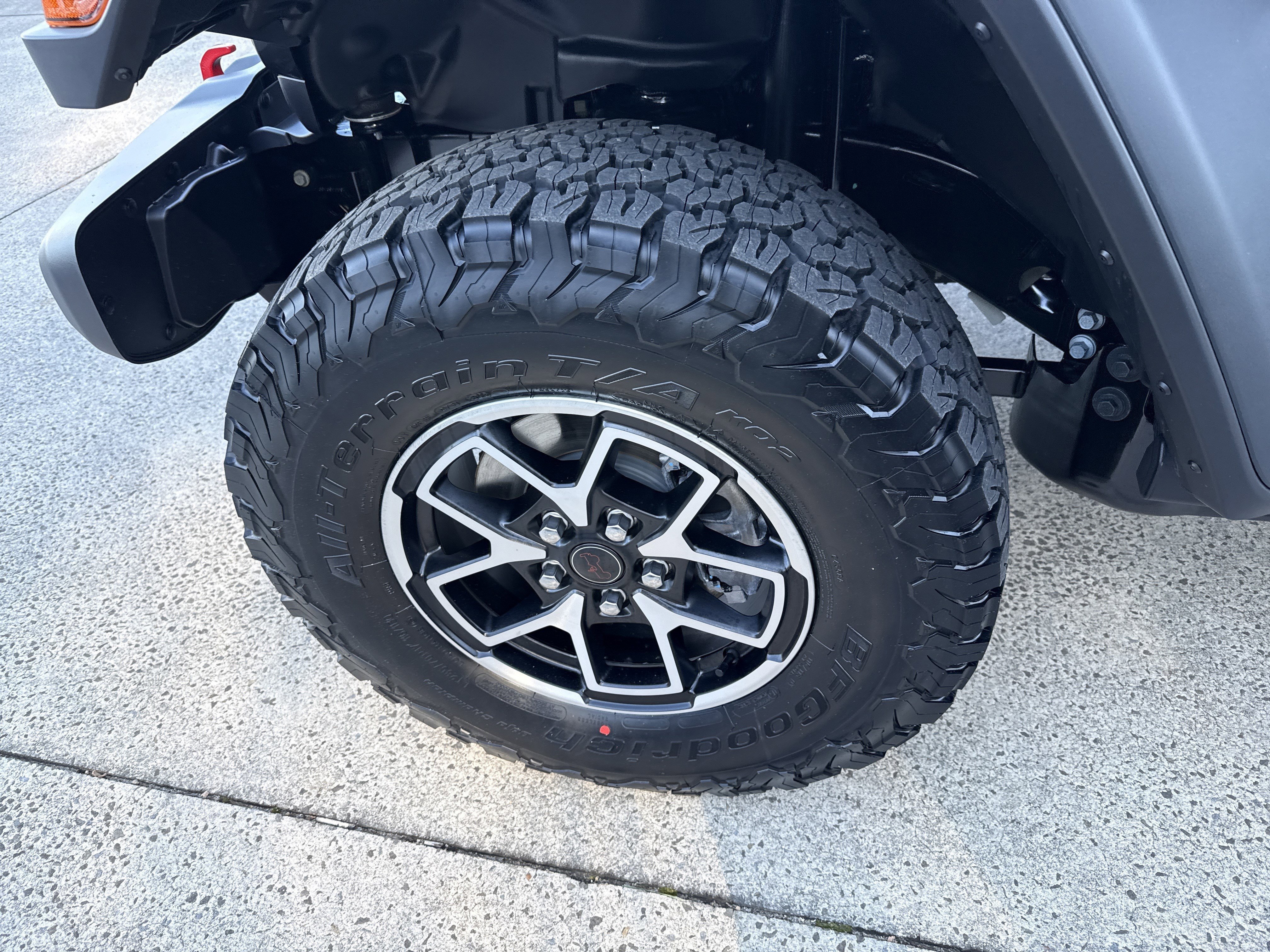 New 2026 Granite Crystal Metallic Clearcoat Jeep  image 11