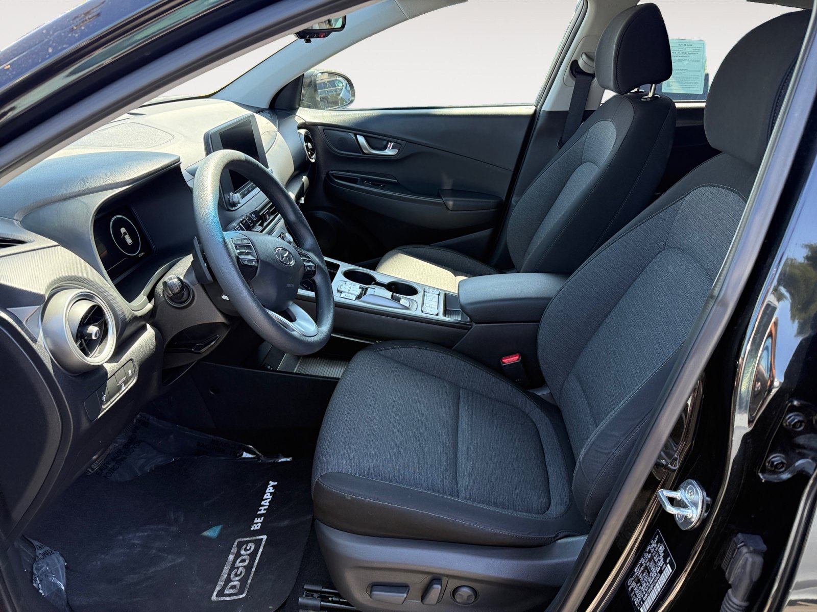 Certified Used 2023 Ultra Black Hyundai SE image 10