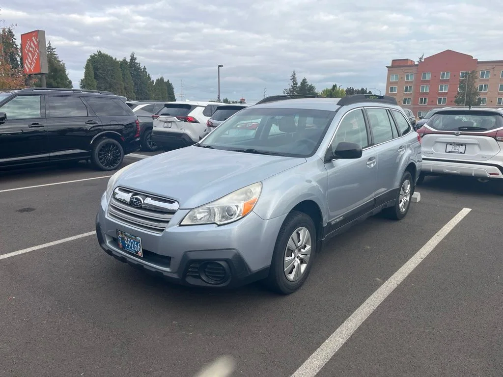 Used 2014 Silver Subaru 2.5i image 2