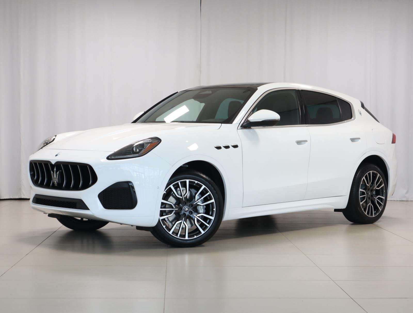 2025 Maserati Grecale Base