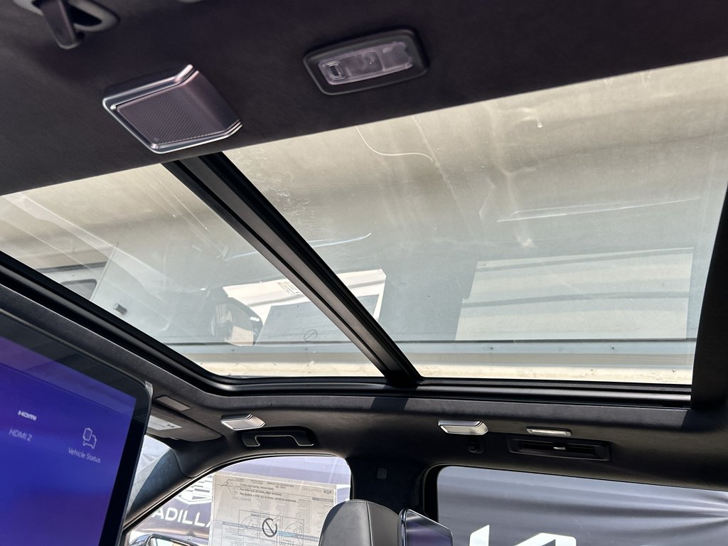 2026 Cadillac Escalade ESV Platinum Sport - Photo 17