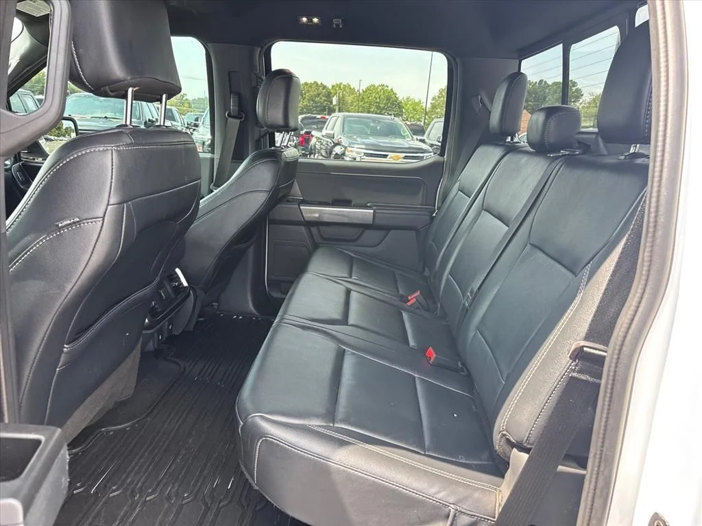 Used 2023 White Ford XLT image 17