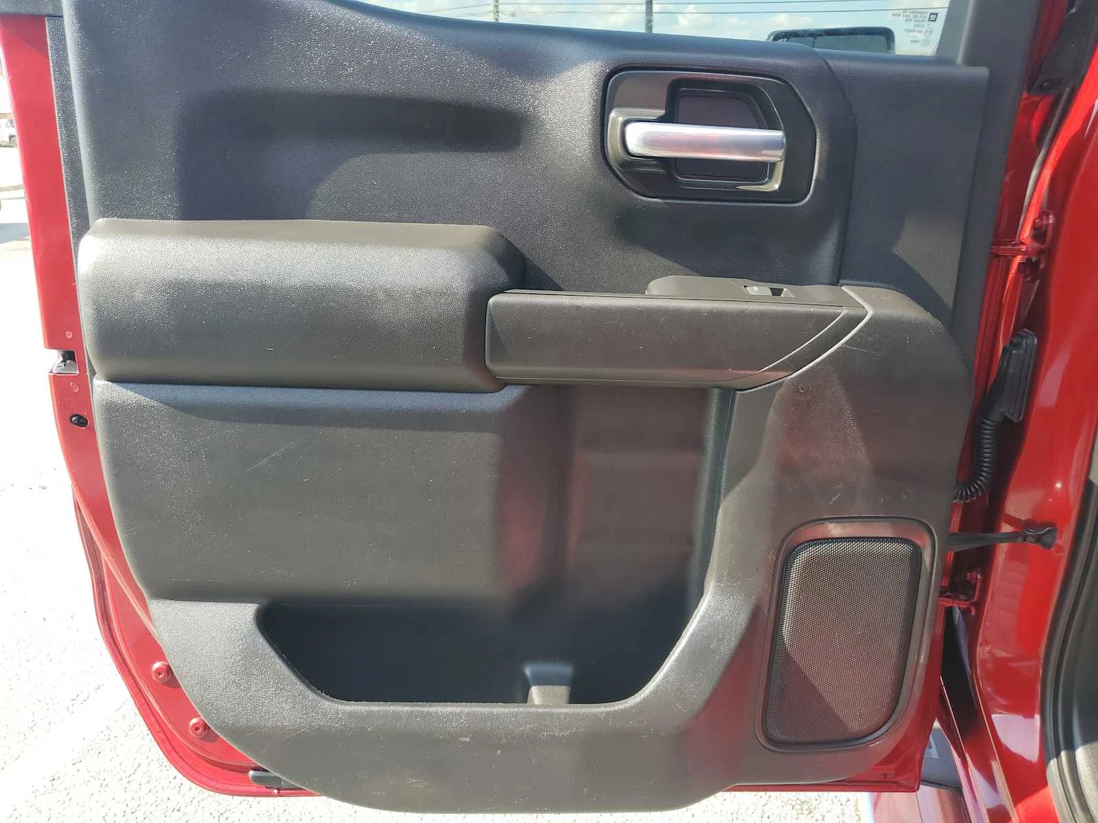Used 2021 CHERRY RED TINTCOAT Chevrolet Custom image 19