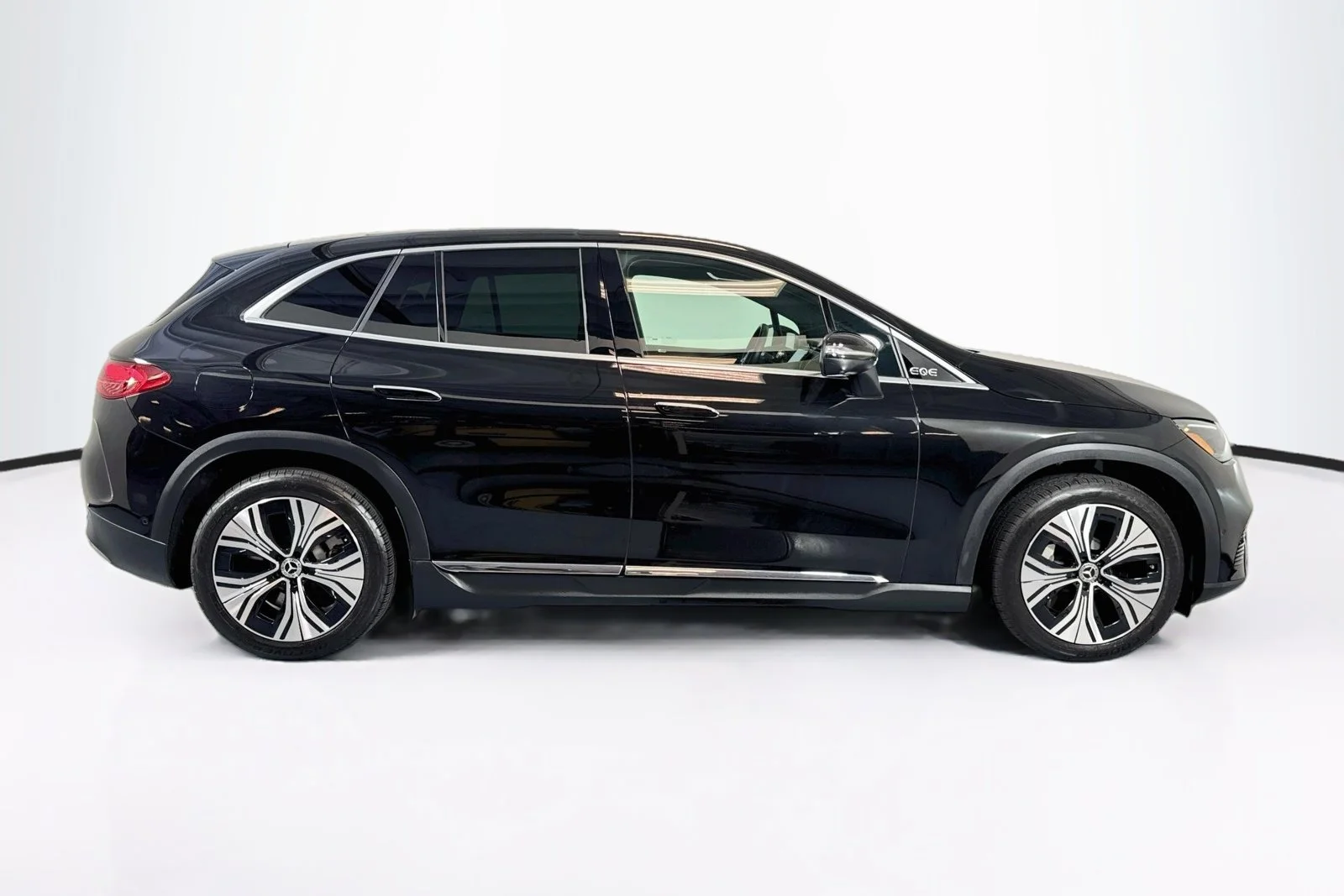 Used 2023 Obsidian Black Metallic Mercedes-Benz EQE 350 image 4