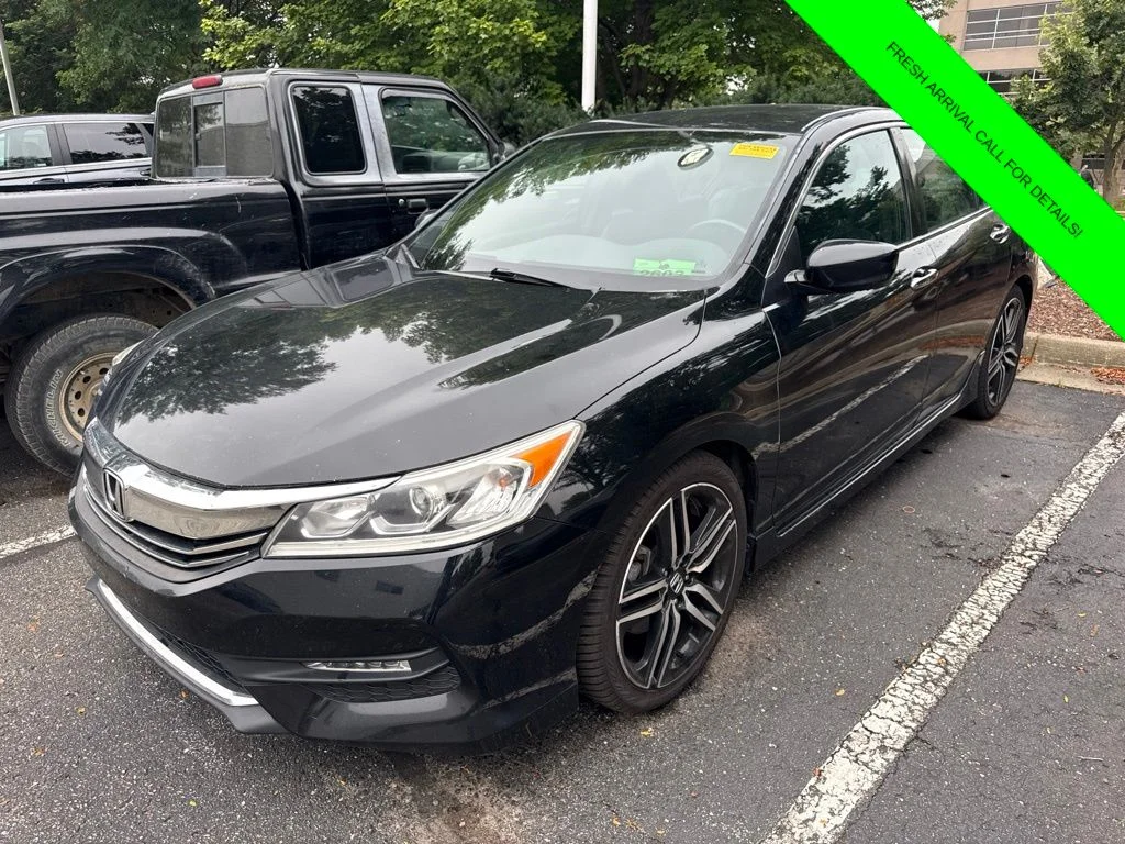 Used 2017  Honda Sport image 1