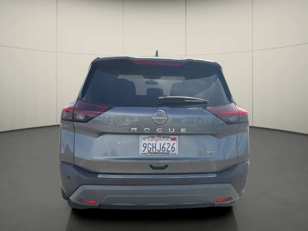 Used 2023 Gray Nissan SV image 6