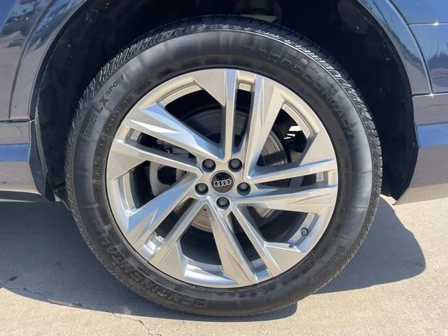 Used 2023  Audi 55 Premium Plus image 23