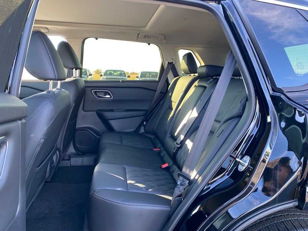 2026 Nissan Rogue Platinum - Photo 19