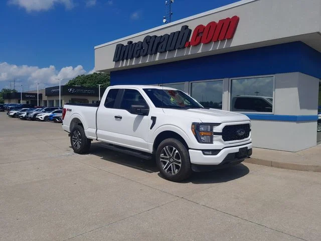Used 2023 White Ford XL image 2