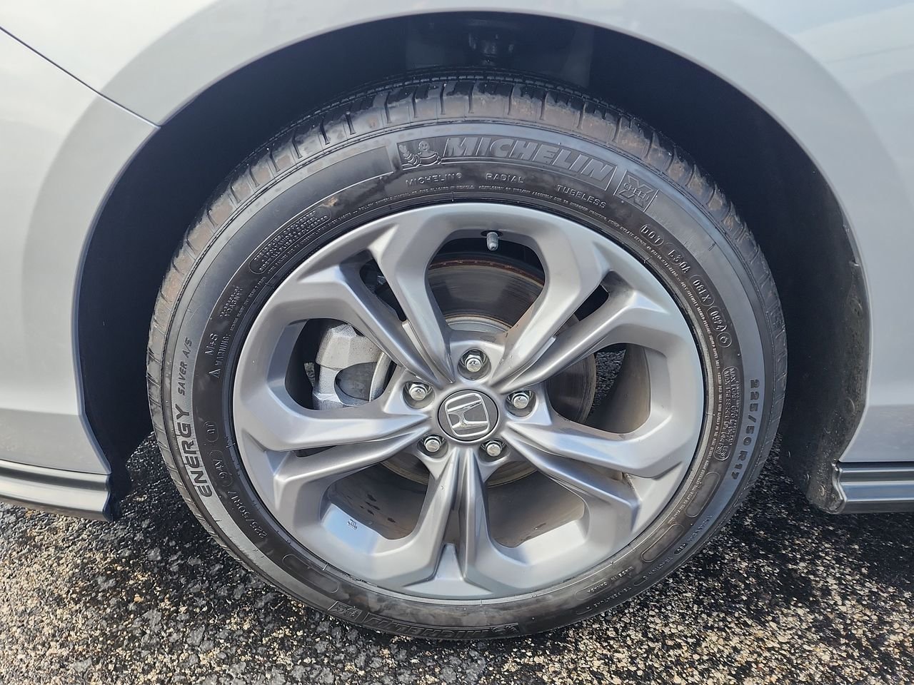 Used 2024 Silver Honda EX image 10
