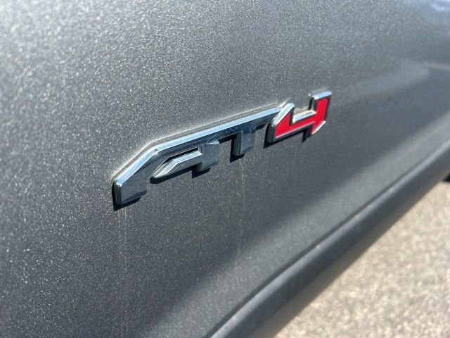 2023 GMC Acadia AT4 - Photo 8