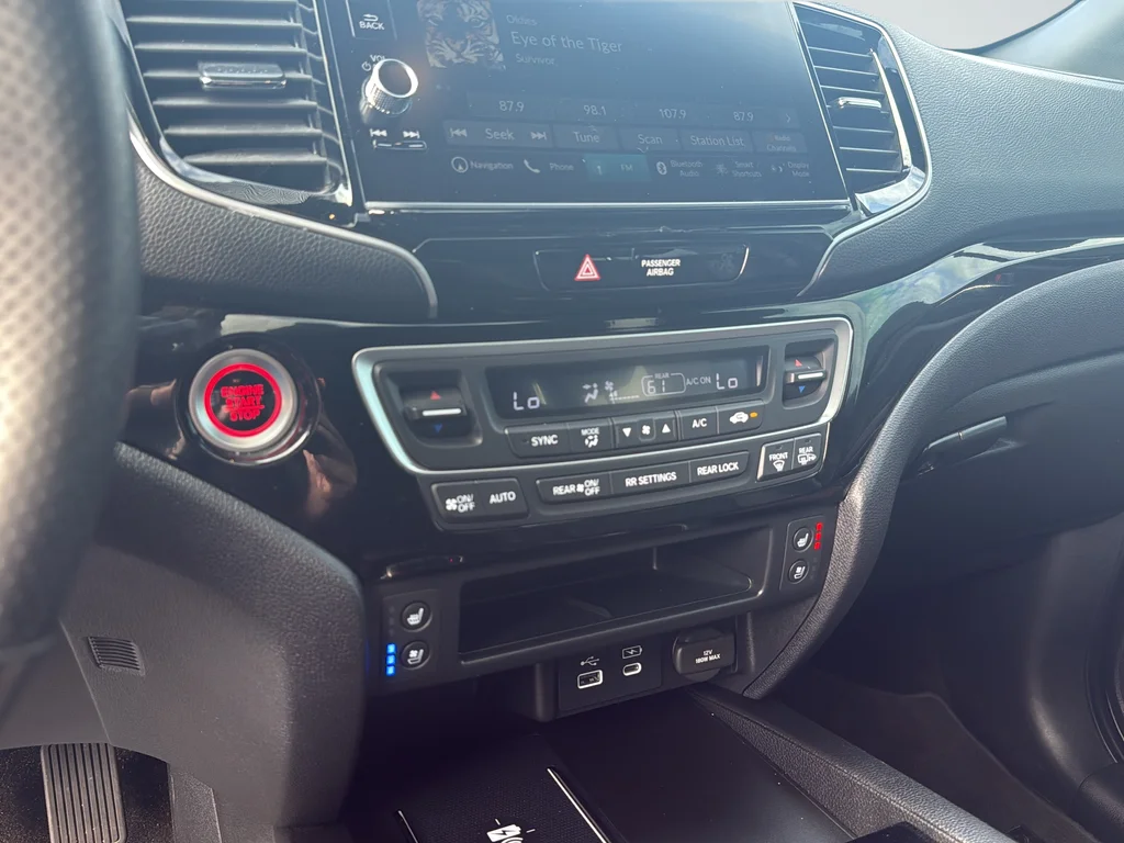 Used 2024  Honda Black Edition image 20