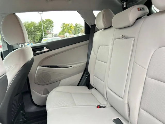 2021 Hyundai Tucson SE - Photo 18