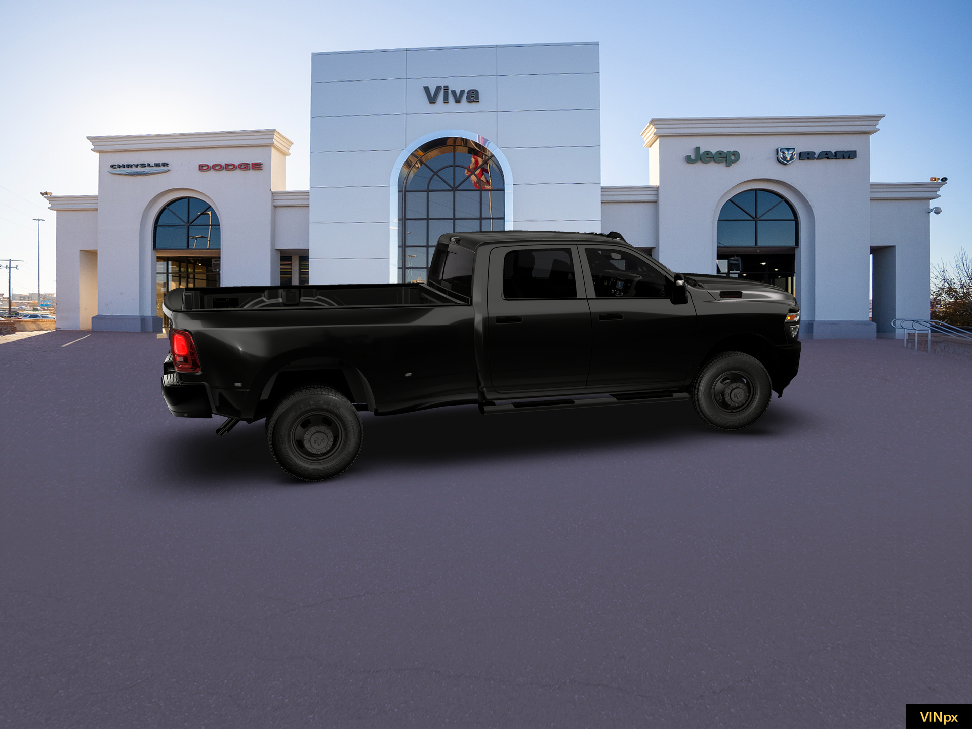 New 2026 Diamond Black Crystal Pearl-Coat Exterior Paint RAM Tradesman image 15