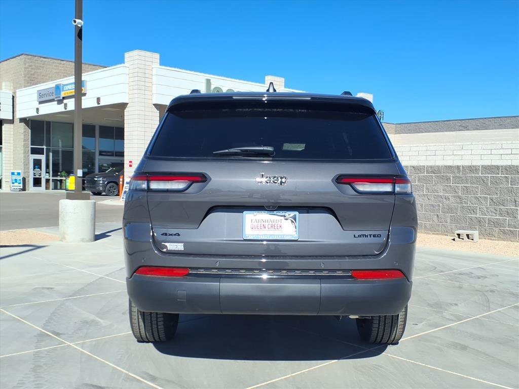 New 2025 Baltic Gray Metallic Clear-Coat Exterior Paint Jeep Limited image 5