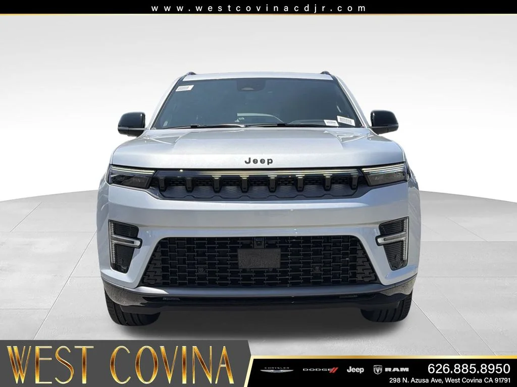 New 2026 Silver-Zynith Exterior Paint Jeep Limited Reserve image 3