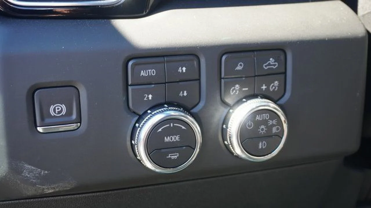 2026 GMC Sierra 3500HD Denali - Photo 27
