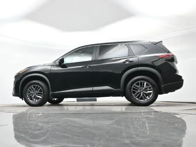 Used 2026 Super Black Nissan S image 26