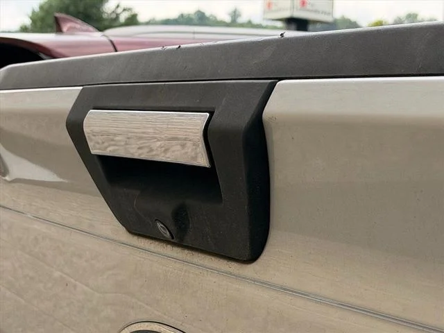Used 2018 Silver Ford XLT image 8