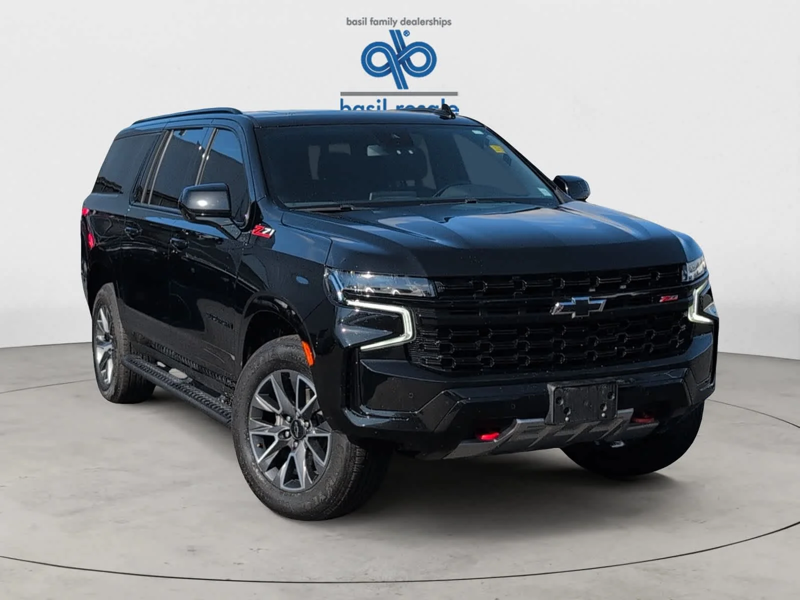 Used 2023 Black Chevrolet Z71 image 33
