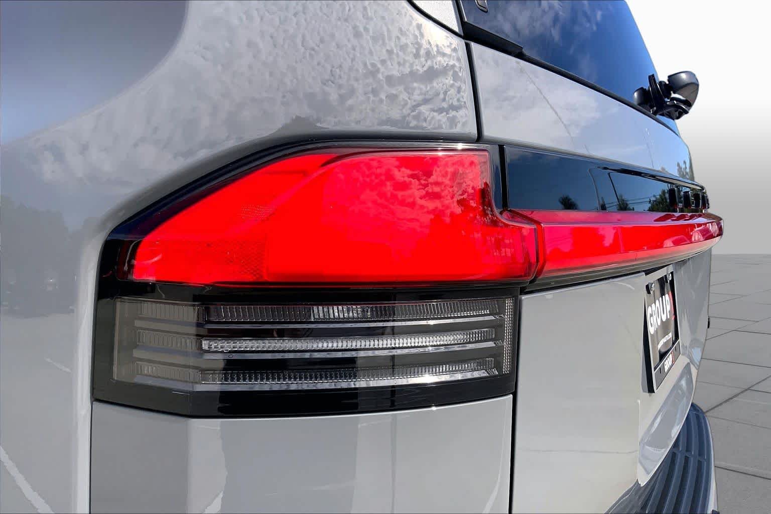 Used 2025 Incognito Lexus Overtrail image 28