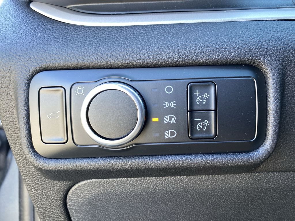 Used 2024 Gray Ford XLT image 25