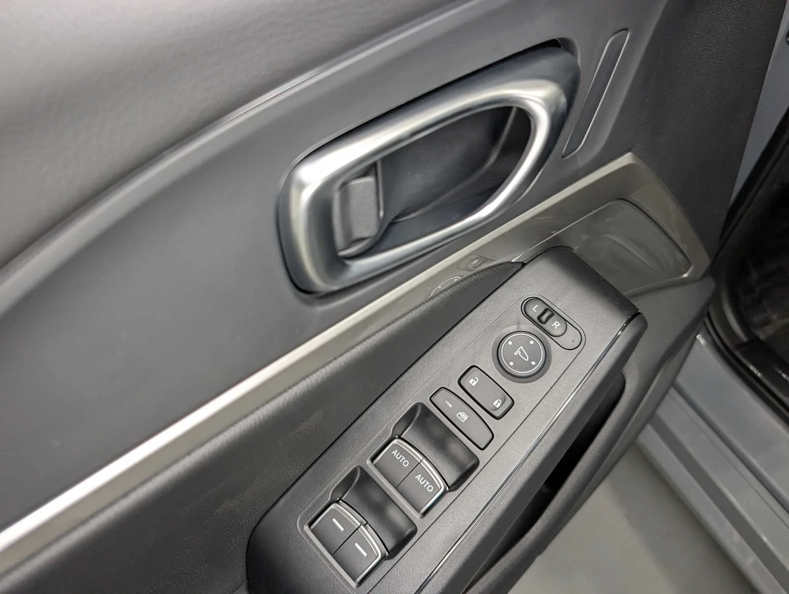 2026 Acura Integra Base - Photo 38