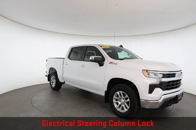 Used 2024 White Chevrolet LT image 31