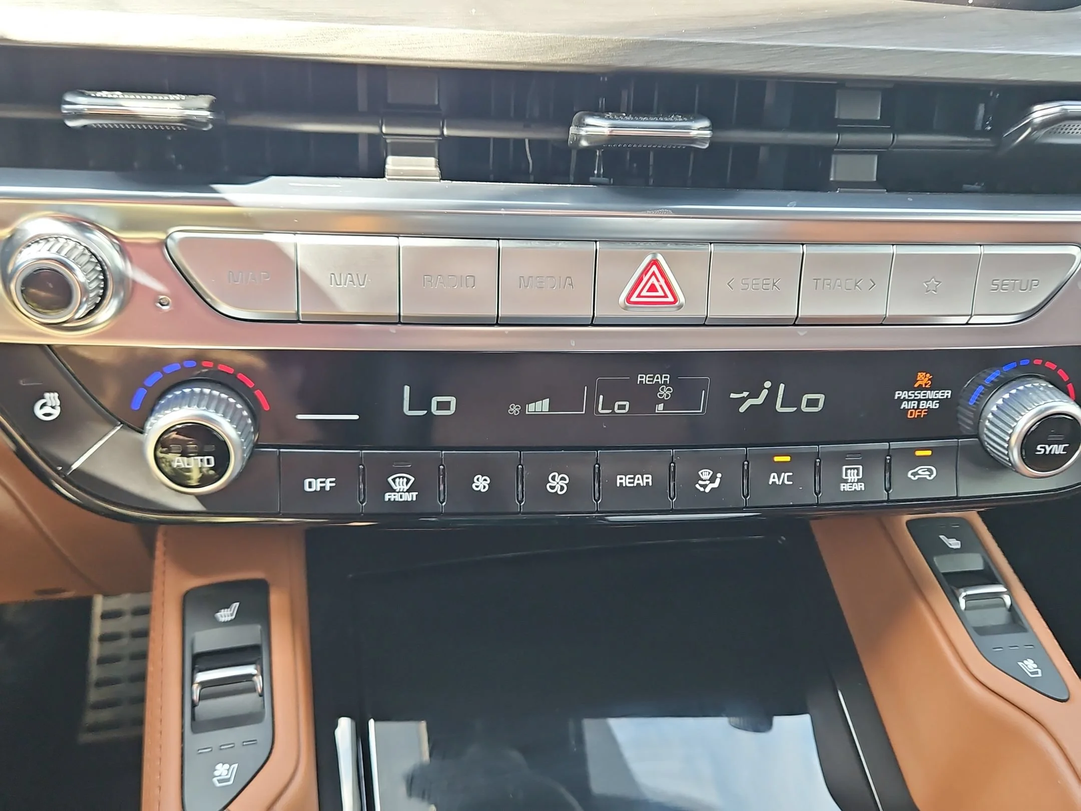 Used 2025 Panthera Metal Kia SX-Prestige X-Line image 33