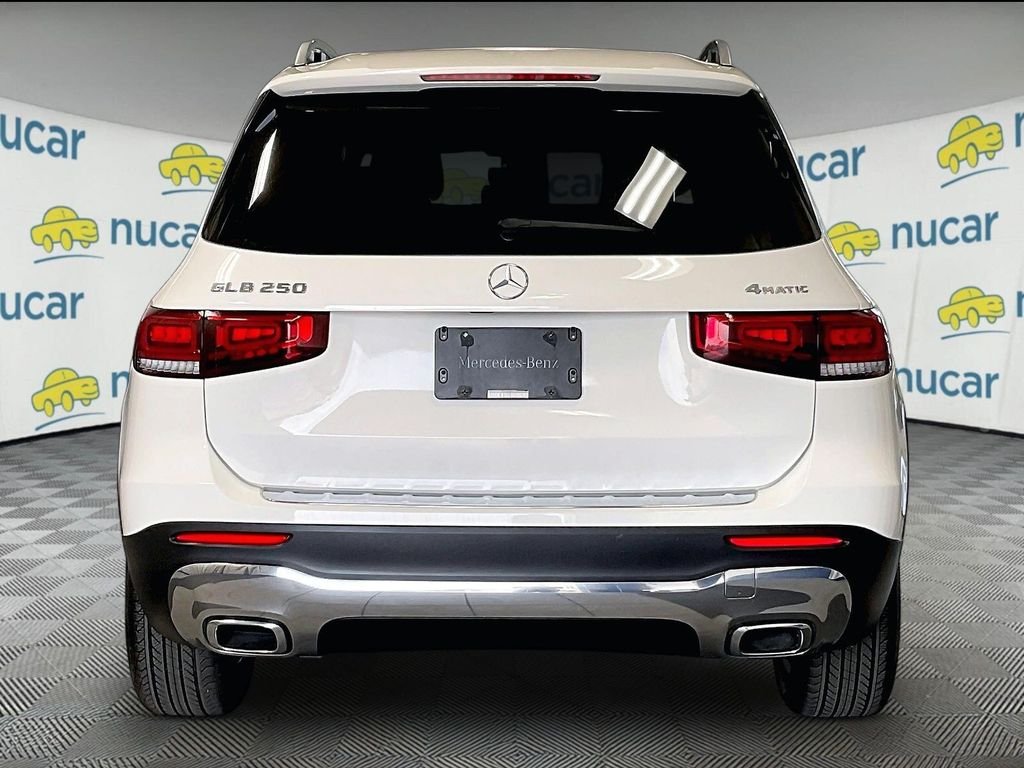Used 2023 White Mercedes-Benz GLB 250 image 5