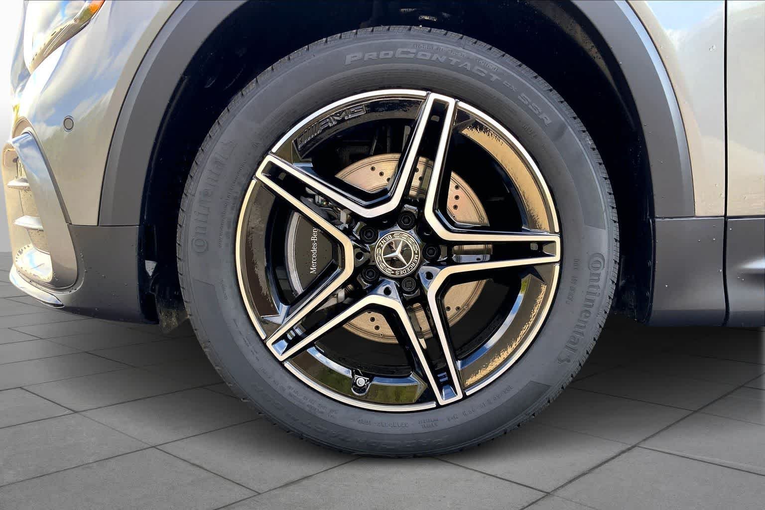 New 2026 Mountain Grey Metallic Mercedes-Benz GLB 250 image 11