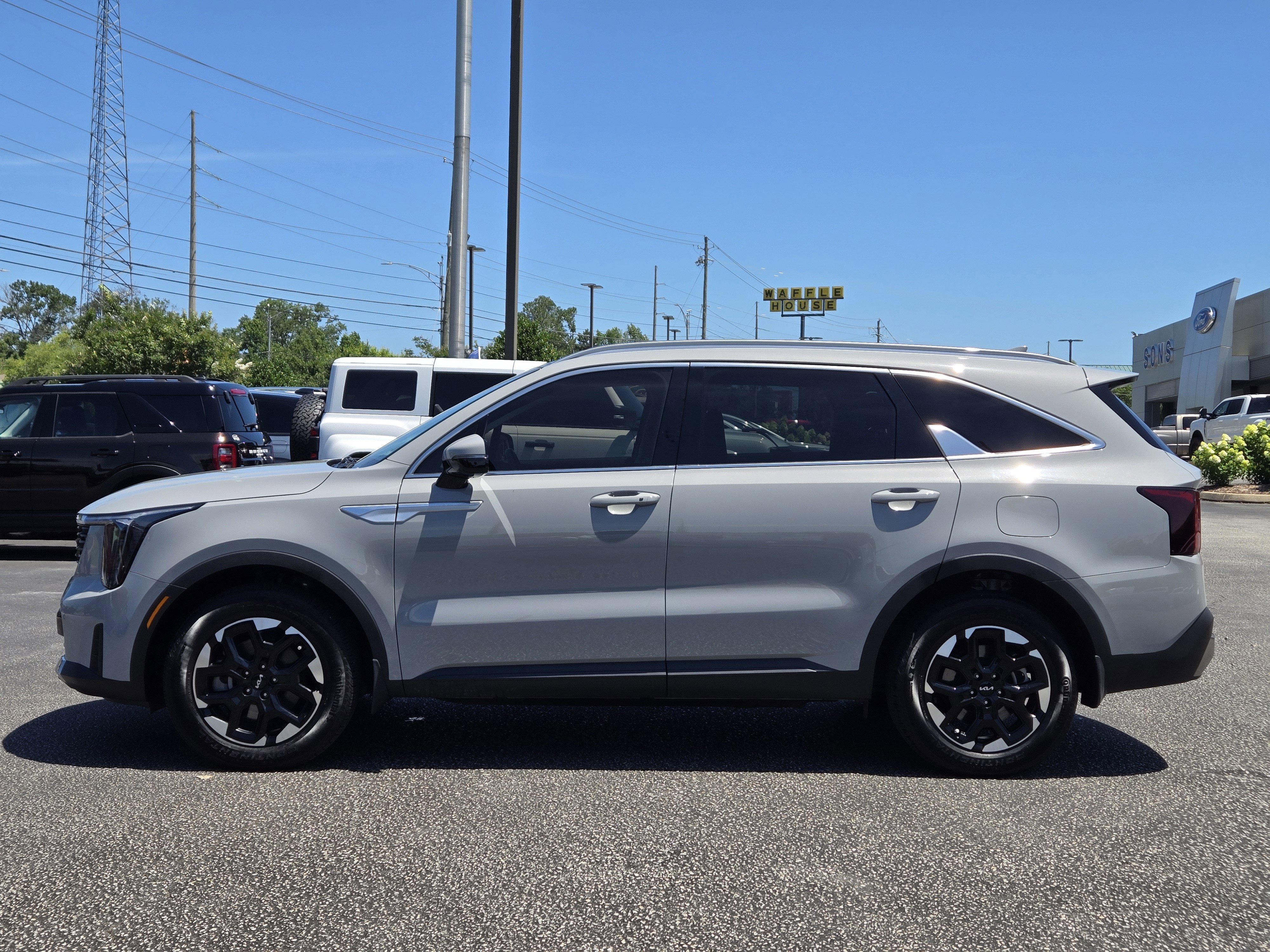 Used 2025 Gray Kia S image 13