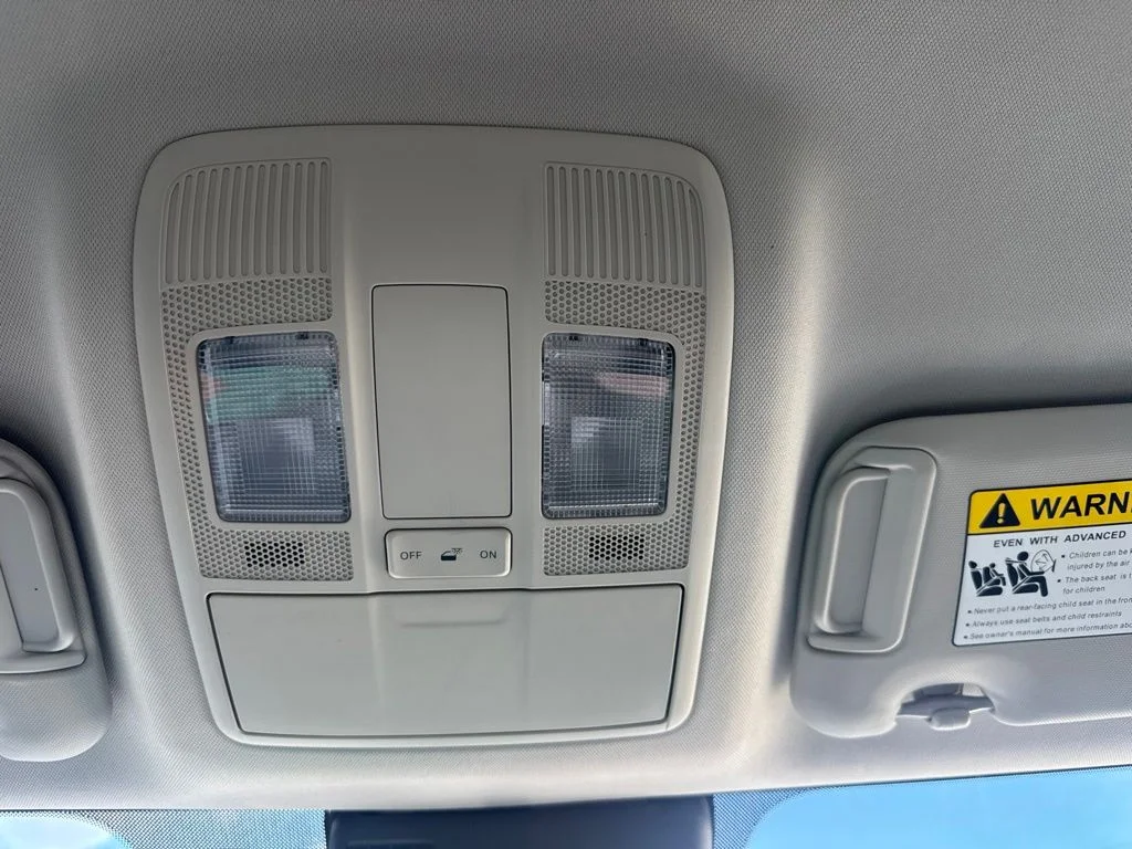 Used 2017 Silver Mazda Touring image 39