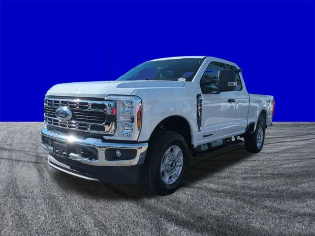 New 2026 Oxford White Ford F-250® XLT image 8