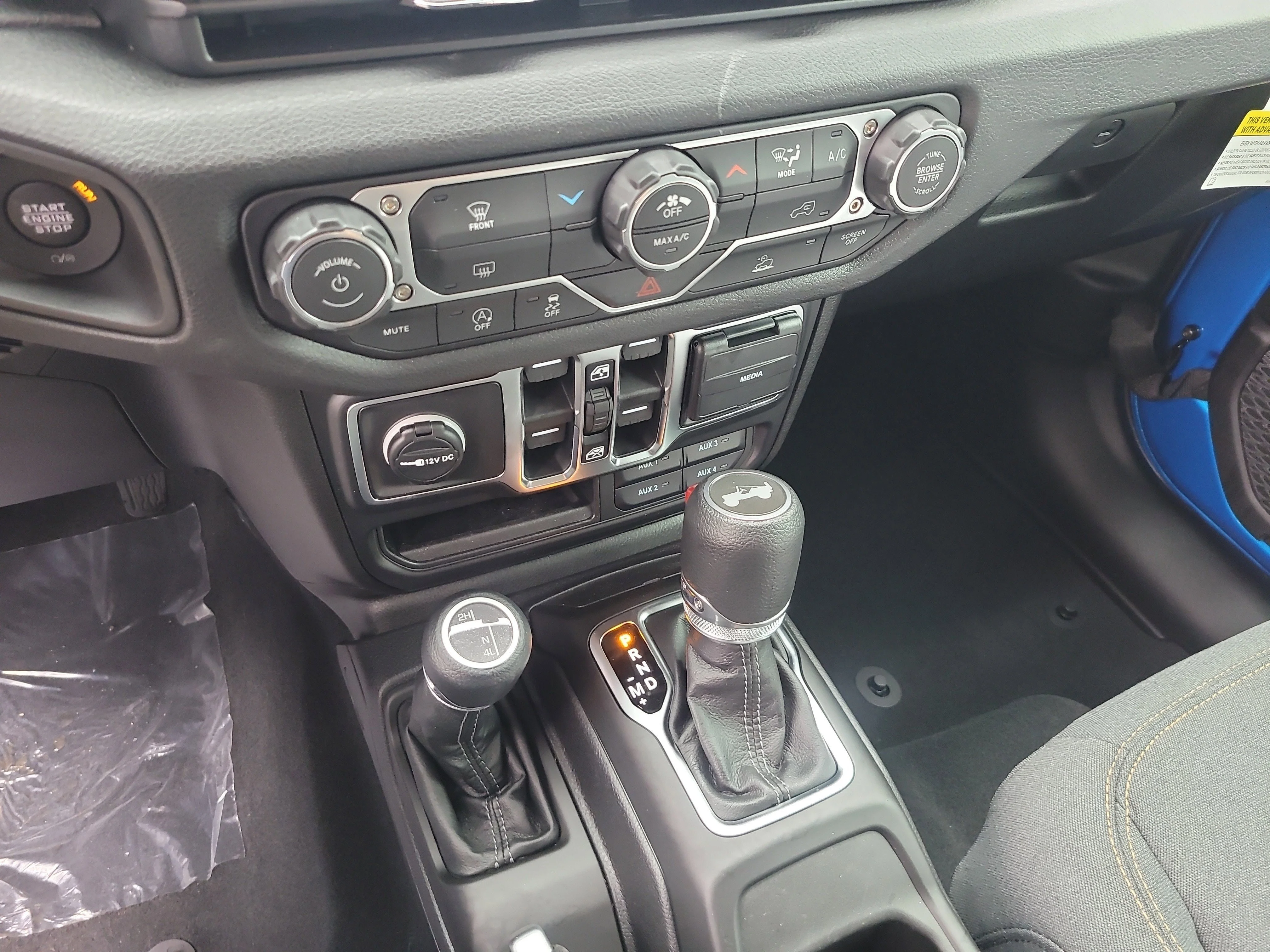 New 2026 Hydro Blue Pearlcoat Jeep Sport image 18