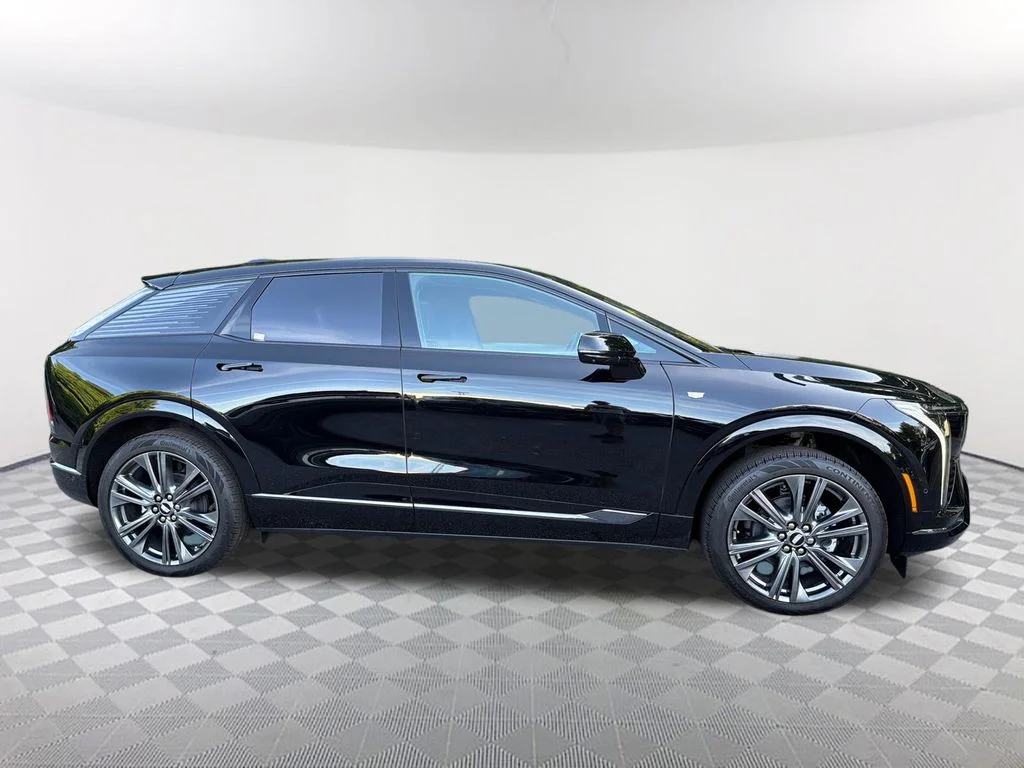 Used 2026 Black Cadillac Premium Sport image 4