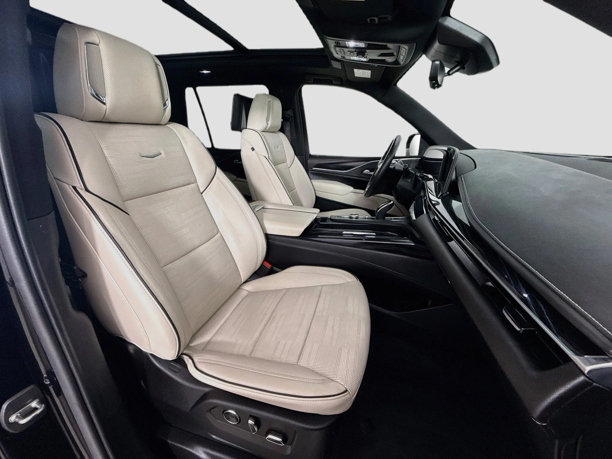 Used 2022 Black Raven Cadillac Sport image 33