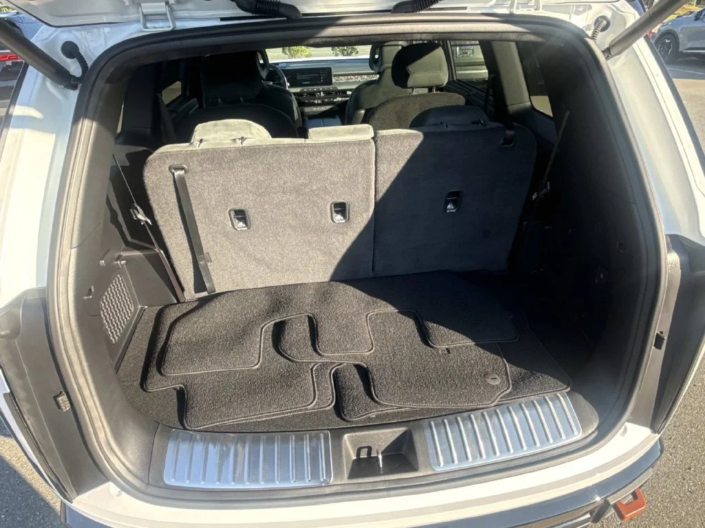 Used 2027 White Kia X-Pro SX-Prestige image 29