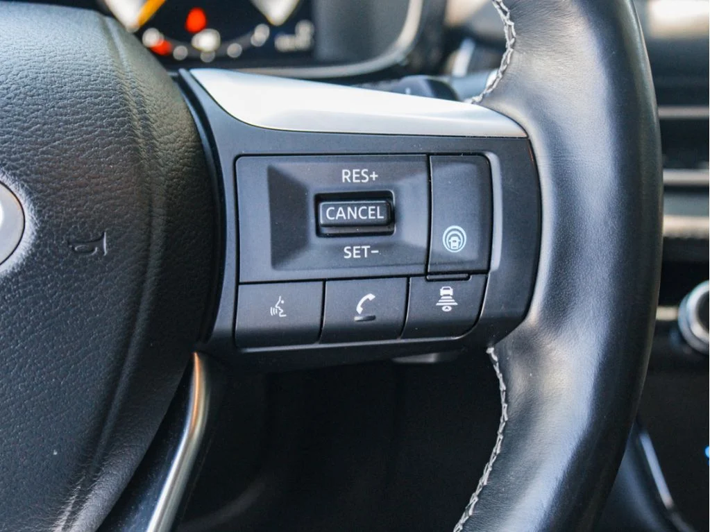Used 2024 Mineral Black INFINITI SENSORY image 16