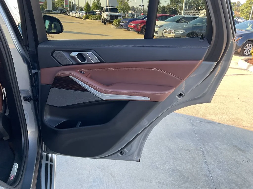 Used 2026 Gray BMW sDrive40i image 15
