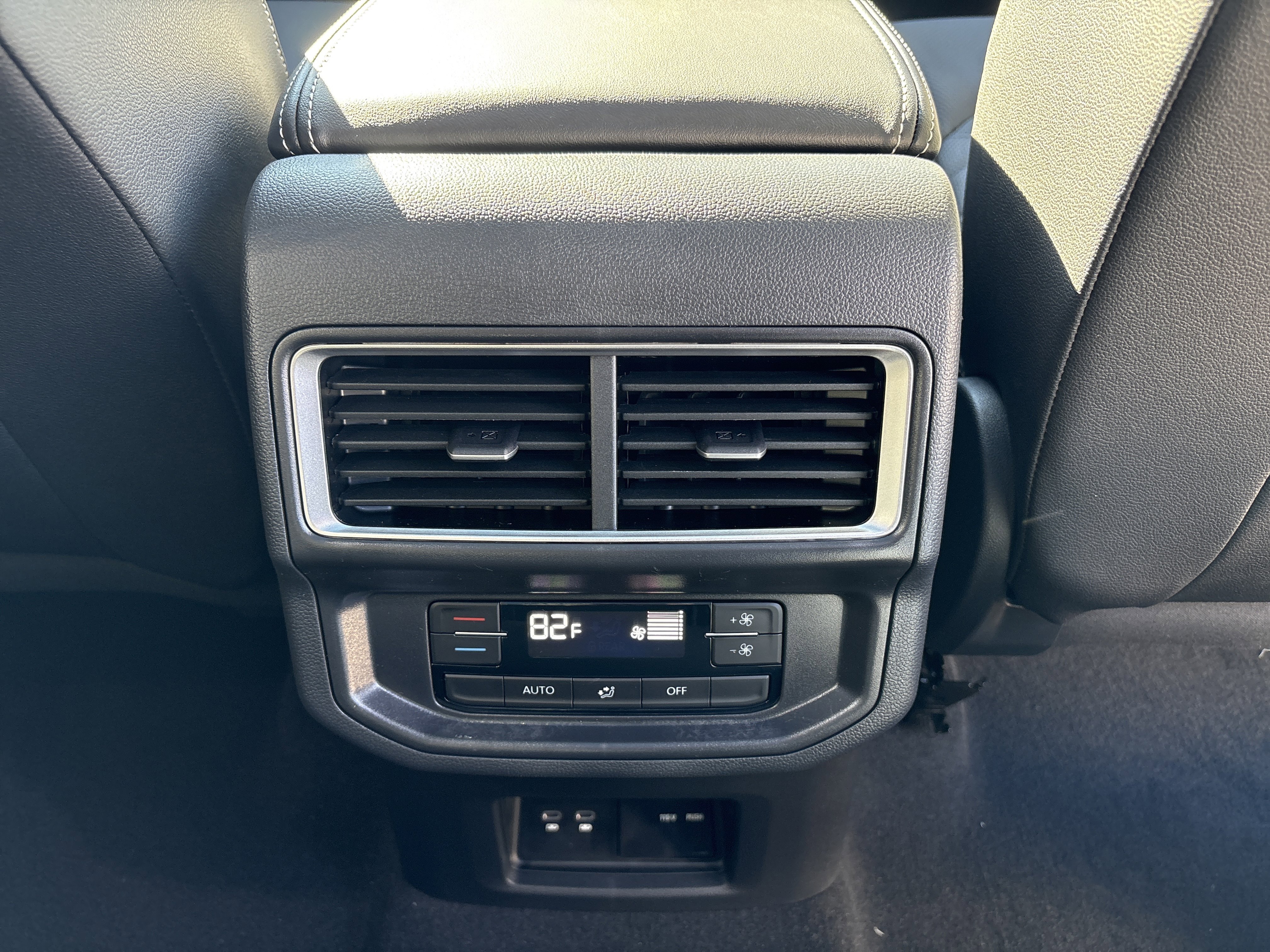 2026 Volkswagen Atlas SE w/Tech - Photo 27