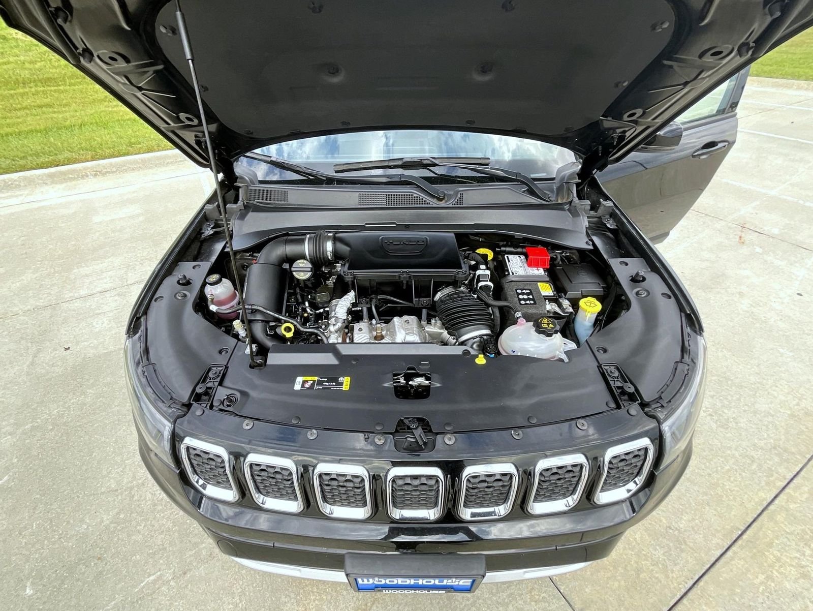 Used 2023 Black Jeep Limited image 23
