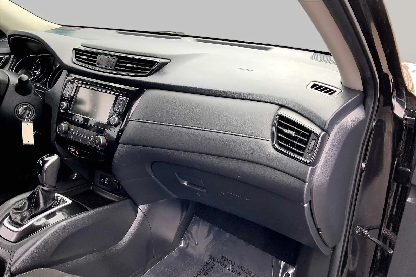 Used 2020 Magnetic Black Pearl Nissan S image 18