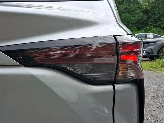 Certified Used 2025 CELESTIAL SILVER Toyota  image 9