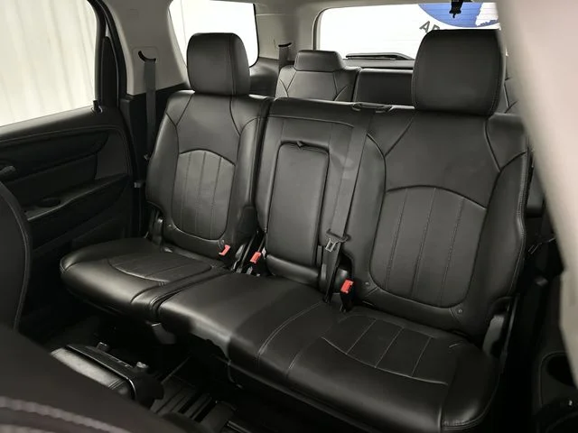 Used 2017 White GMC Limited image 27
