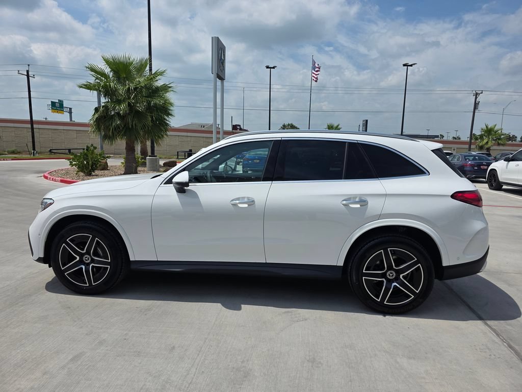 New 2026 Polar White Mercedes-Benz GLC 300 image 31