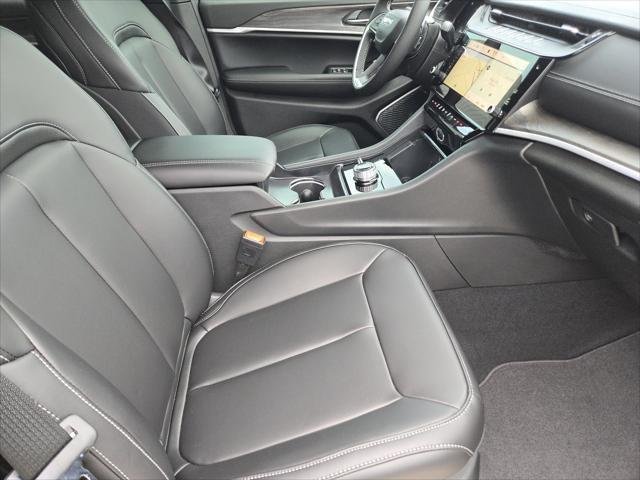 New 2026 Baltic Gray Metallic Clear-Coat Exterior Paint Jeep Limited image 11