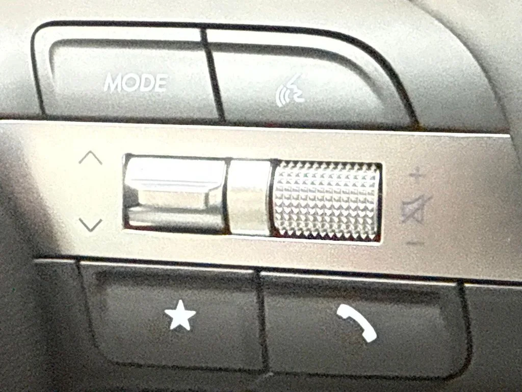 New 2026 Abyss Black Hyundai SEL image 18